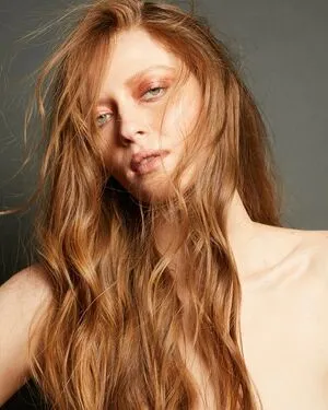 Larsen Thompson OnlyFans Leaked Free Thumbnail Picture - #smIX0X32Ip