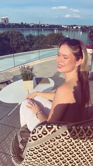 Larysa Salomea OnlyFans Leaked Free Thumbnail Picture - #mllNt8qsYZ