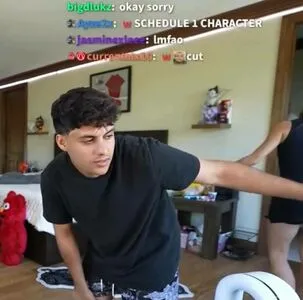 Laselyii OnlyFans Leaked Free Thumbnail Picture - #8UUdkBNE4P