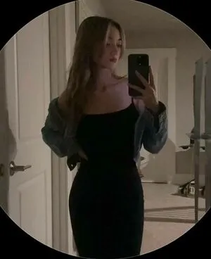 Laselyii OnlyFans Leaked Free Thumbnail Picture - #MnT2KtG2AI