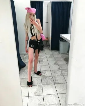 Lastrawberryblonde OnlyFans Leaked Free Thumbnail Picture - #a0Z5rTLq6T