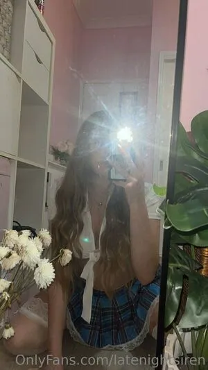 Latenightsiren OnlyFans Leaked Free Thumbnail Picture - #FnRwhhsWv4