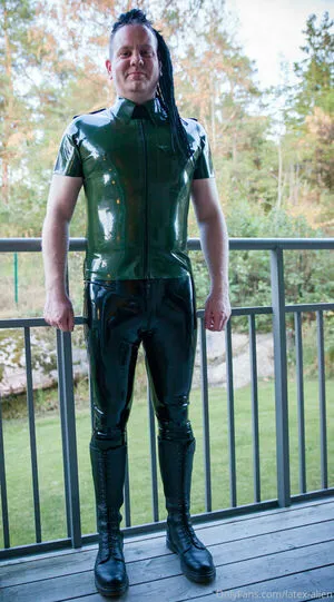 Latex Alien OnlyFans Leaked Free Thumbnail Picture - #H79zPQAaPF