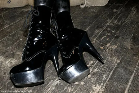 Latex Fetish OnlyFans Leaked Free Thumbnail Picture - #GIpvCdTk9w