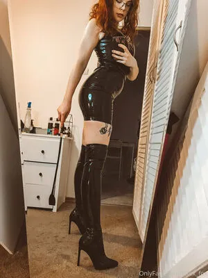 Latex Fox OnlyFans Leaked Free Thumbnail Picture - #1M4j0DDnp4