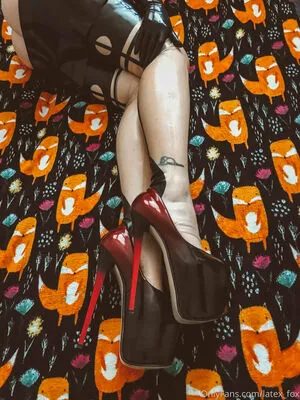 Latex Fox OnlyFans Leaked Free Thumbnail Picture - #L1XhQVRoUN