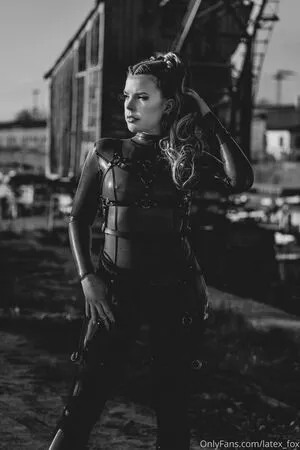Latex Fox OnlyFans Leaked Free Thumbnail Picture - #ePvjsOrrse