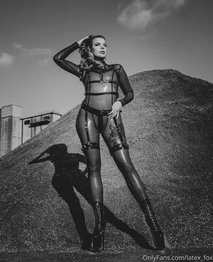 Latex Fox OnlyFans Leaked Free Thumbnail Picture - #lOdrWIZo7q