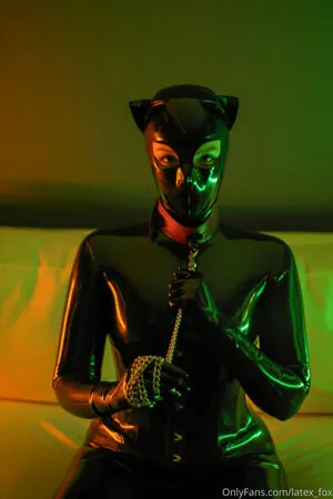 Latex Fox OnlyFans Leaked Free Thumbnail Picture - #sPX9pEdn9q