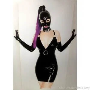 Latex Kitty OnlyFans Leaked Free Thumbnail Picture - #4i9A6W18Tr