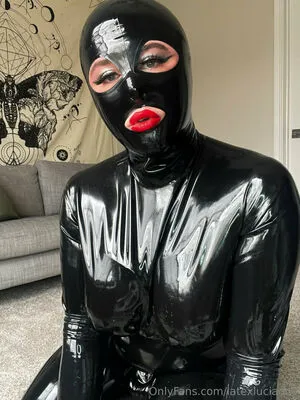Latexluciadoll OnlyFans Leaked Free Thumbnail Picture - #eYoO5Zxye6