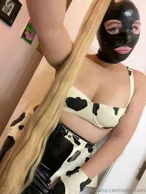 Latextam OnlyFans Leaked Free Thumbnail Picture - #GEq1C3MP7Z