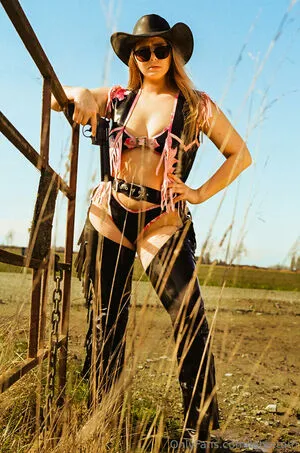 Latextam OnlyFans Leaked Free Thumbnail Picture - #dnTB2lp41Q