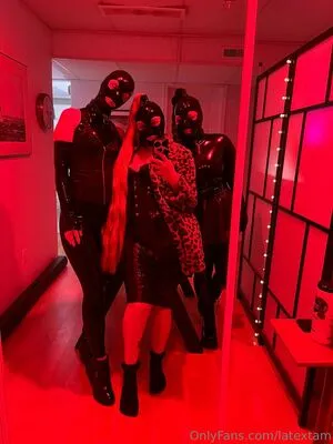 Latextam OnlyFans Leaked Free Thumbnail Picture - #iM1abVM8zJ