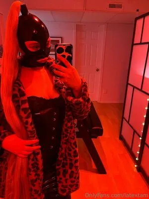 Latextam OnlyFans Leaked Free Thumbnail Picture - #m36gZSj066