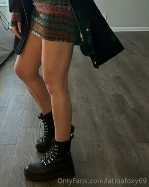 Latinafoxy69 OnlyFans Leaked Free Thumbnail Picture - #4qVHwlVwlD