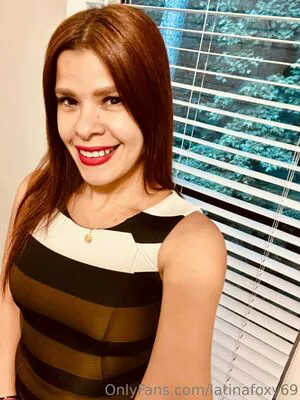 Latinafoxy69 OnlyFans Leaked Free Thumbnail Picture - #69lCesajhD