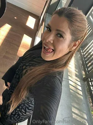 Latinafoxy69 OnlyFans Leaked Free Thumbnail Picture - #86KFXfD6nA