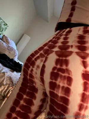 Latinafoxy69 OnlyFans Leaked Free Thumbnail Picture - #n9qiw6Xds7