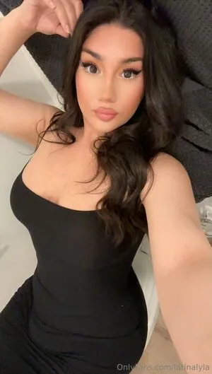 Latinalyla OnlyFans Leaked Free Thumbnail Picture - #OFVsslQHEN
