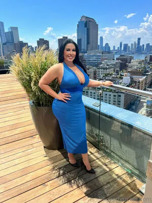 Latinamilfnyc OnlyFans Leaked Free Thumbnail Picture - #8E4CwvTDbI