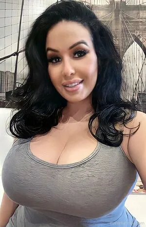 Latinamilfnyc OnlyFans Leaked Free Thumbnail Picture - #ZXAXc6Axho