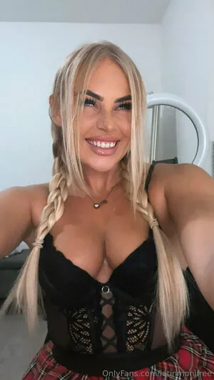 Latinmonifree OnlyFans Leaked Free Thumbnail Picture - #axLVe8aySK