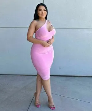 Lau Guzman OnlyFans Leaked Free Thumbnail Picture - #HSpGoOqigt