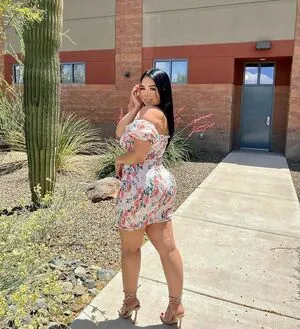 Lau Guzman OnlyFans Leaked Free Thumbnail Picture - #YvUAMK8eug