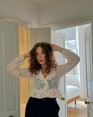 Laufey Lin OnlyFans Leaked Free Thumbnail Picture - #9OvQrxo6kY