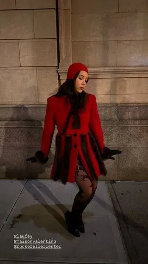 Laufey Lin OnlyFans Leaked Free Thumbnail Picture - #AkzmcoTRln