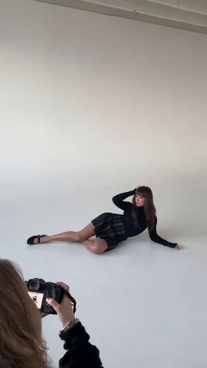 Laufey Lin OnlyFans Leaked Free Thumbnail Picture - #CqouAtWYRW