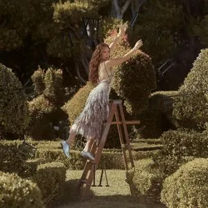 Laufey Lin OnlyFans Leaked Free Thumbnail Picture - #FvgLEWIn33