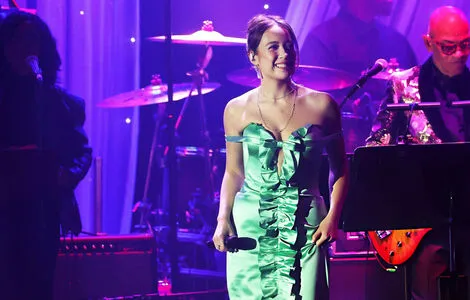 Laufey Lin OnlyFans Leaked Free Thumbnail Picture - #HGVoBL5LlW