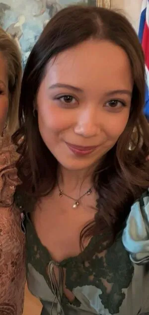 Laufey Lin OnlyFans Leaked Free Thumbnail Picture - #HayKqYTJCS