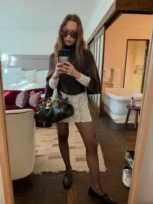 Laufey Lin OnlyFans Leaked Free Thumbnail Picture - #Ki0noTp3hp