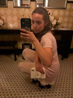 Laufey Lin OnlyFans Leaked Free Thumbnail Picture - #Psjon5P5rn