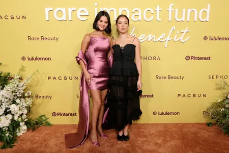 Laufey Lin OnlyFans Leaked Free Thumbnail Picture - #TeYMCrfATW