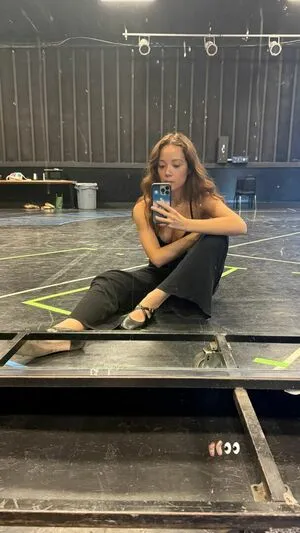 Laufey Lin OnlyFans Leaked Free Thumbnail Picture - #WWsXjTRDGS