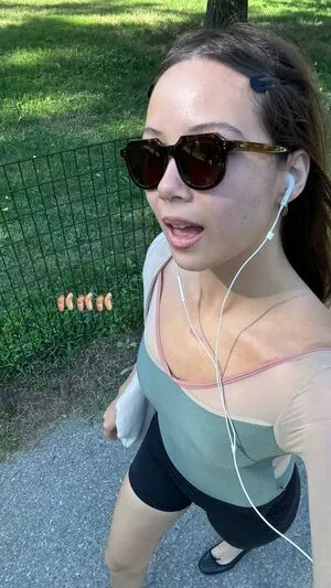 Laufey Lin OnlyFans Leaked Free Thumbnail Picture - #X3oIzU4zH6