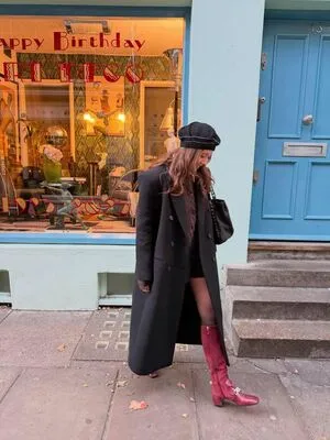 Laufey Lin OnlyFans Leaked Free Thumbnail Picture - #ZZRY044PP0