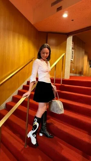 Laufey Lin OnlyFans Leaked Free Thumbnail Picture - #cHaP9bHAIC
