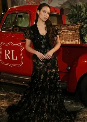 Laufey Lin OnlyFans Leaked Free Thumbnail Picture - #gZszED6wr3