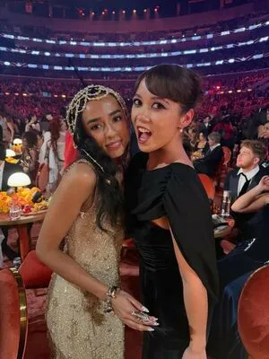 Laufey Lin OnlyFans Leaked Free Thumbnail Picture - #riUXHryzkX