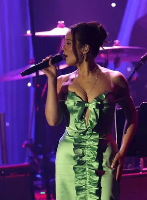 Laufey Lin OnlyFans Leaked Free Thumbnail Picture - #t2BBCQlp5J