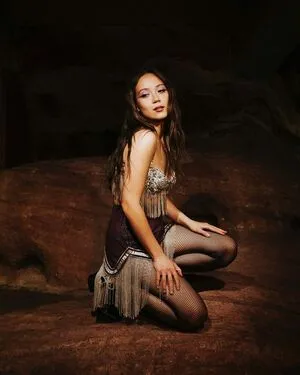 Laufey Lin OnlyFans Leaked Free Thumbnail Picture - #uyvJffphHQ