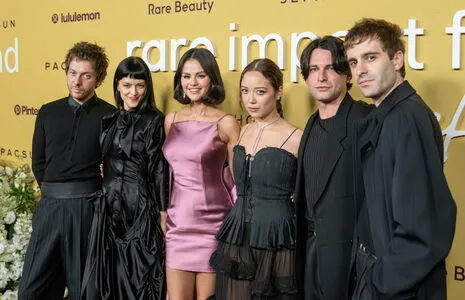 Laufey Lin OnlyFans Leaked Free Thumbnail Picture - #ysNNFnph0Y