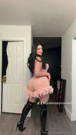 Laughinglatina OnlyFans Leaked Free Thumbnail Picture - #4FePY3KIUS
