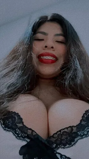 Laumev23 OnlyFans Leaked Free Thumbnail Picture - #jkkRdxibkP