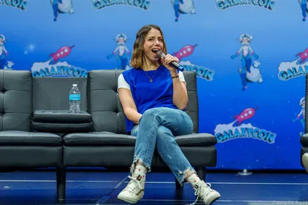 Laura Bailey OnlyFans Leaked Free Thumbnail Picture - #AM3yy5PduX